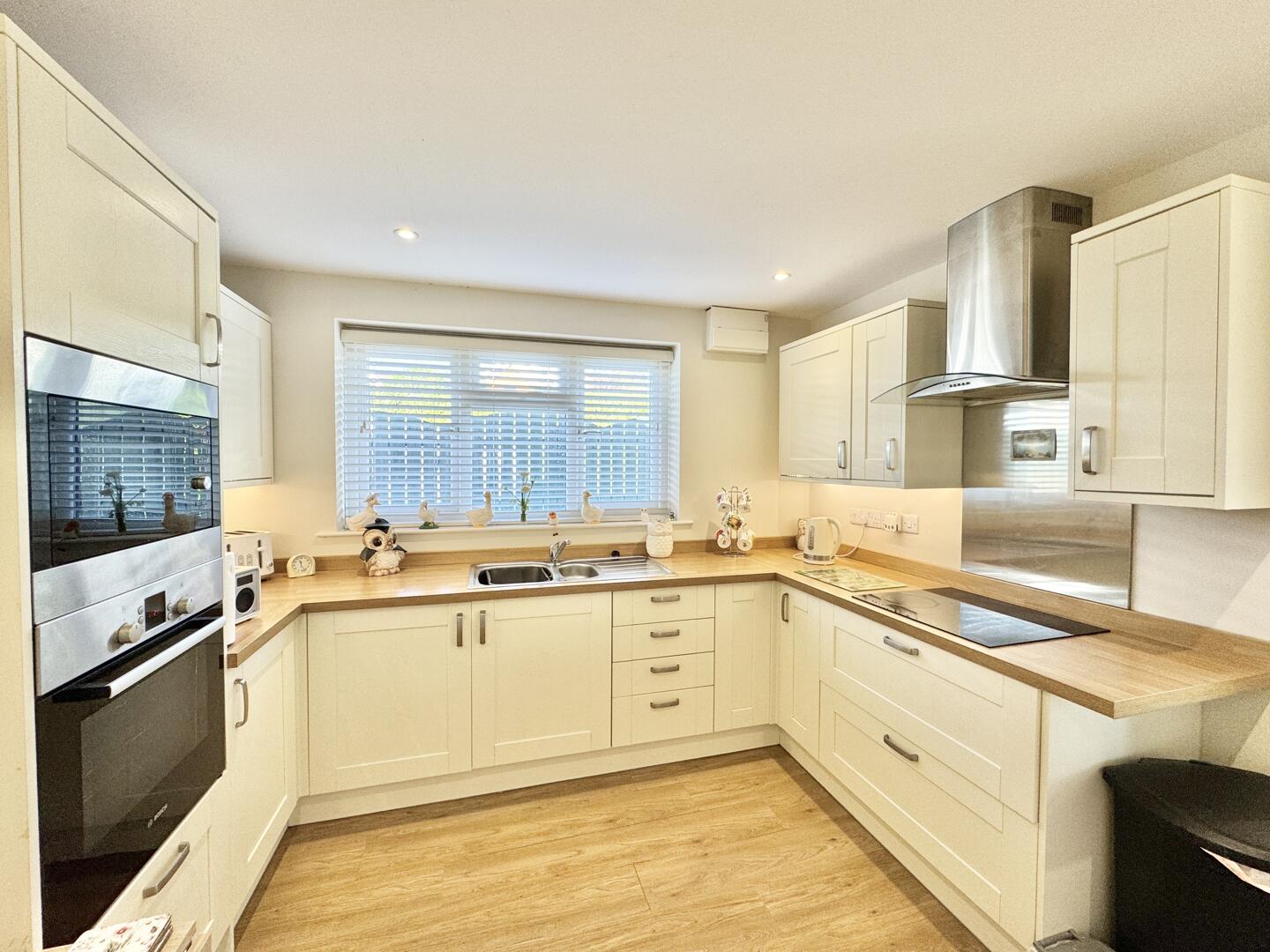 Newbridge Way, Truro